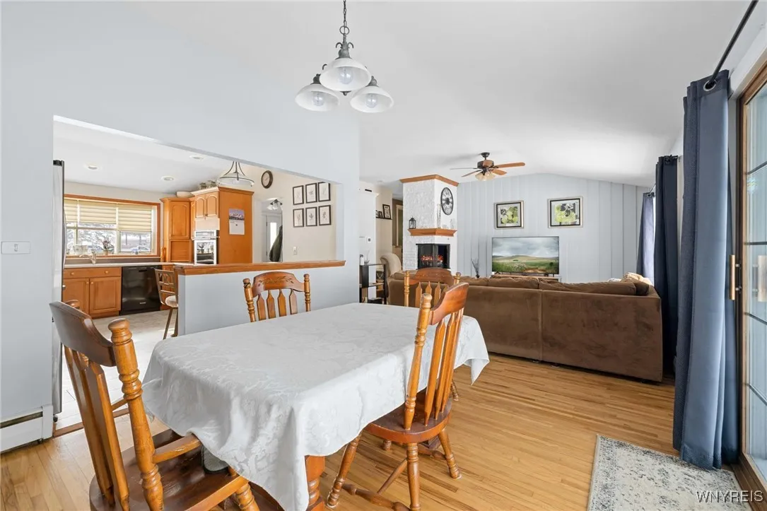 72 Boxwood Circle, Hamburg, New York 14075, Hamburg, New York 14075, 3 Bedrooms Bedrooms, 9 Rooms Rooms,2 BathroomsBathrooms,Residential,Closed,72 Boxwood Circle, Hamburg, New York 14075,0,B1657288