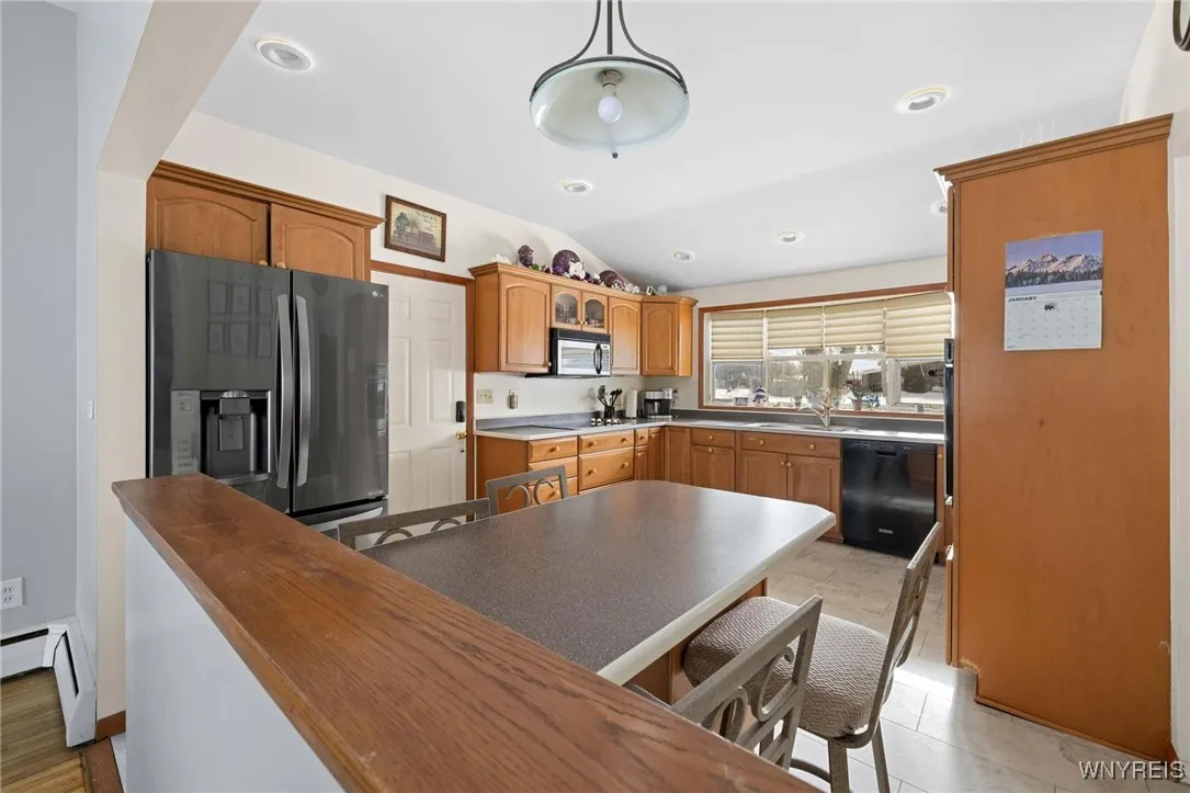 72 Boxwood Circle, Hamburg, New York 14075, Hamburg, New York 14075, 3 Bedrooms Bedrooms, 9 Rooms Rooms,2 BathroomsBathrooms,Residential,Closed,72 Boxwood Circle, Hamburg, New York 14075,0,B1657288