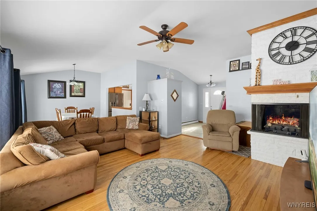 72 Boxwood Circle, Hamburg, New York 14075, Hamburg, New York 14075, 3 Bedrooms Bedrooms, 9 Rooms Rooms,2 BathroomsBathrooms,Residential,Closed,72 Boxwood Circle, Hamburg, New York 14075,0,B1657288