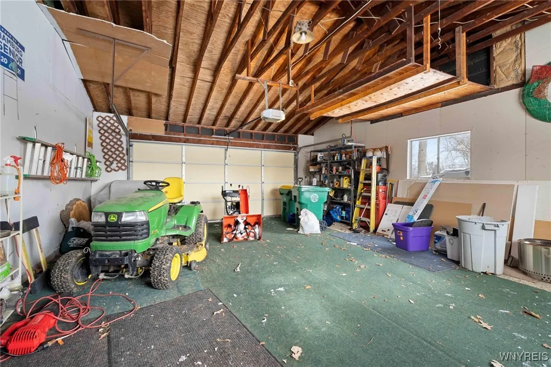 72 Boxwood Circle, Hamburg, New York 14075, Hamburg, New York 14075, 3 Bedrooms Bedrooms, 9 Rooms Rooms,2 BathroomsBathrooms,Residential,Closed,72 Boxwood Circle, Hamburg, New York 14075,0,B1657288