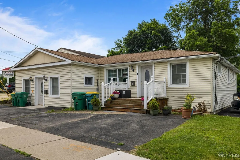 4181 Legion Drive, Hamburg, New York 14075, Hamburg, New York 14075, 7 Bedrooms Bedrooms, ,4 BathroomsBathrooms,Residential,For Sale,4181 Legion Drive, Hamburg, New York 14075,0,B1660486
