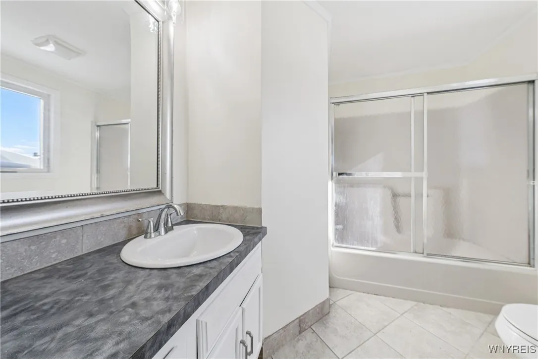 3545 Heatherwood Drive, Hamburg, New York 14075, Hamburg, New York 14075, 4 Bedrooms Bedrooms, 12 Rooms Rooms,2 BathroomsBathrooms,Residential,For Sale,3545 Heatherwood Drive, Hamburg, New York 14075,0,B1660816