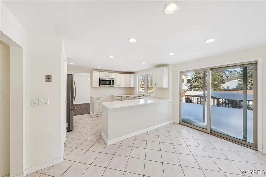 3545 Heatherwood Drive, Hamburg, New York 14075, Hamburg, New York 14075, 4 Bedrooms Bedrooms, 12 Rooms Rooms,2 BathroomsBathrooms,Residential,For Sale,3545 Heatherwood Drive, Hamburg, New York 14075,0,B1660816