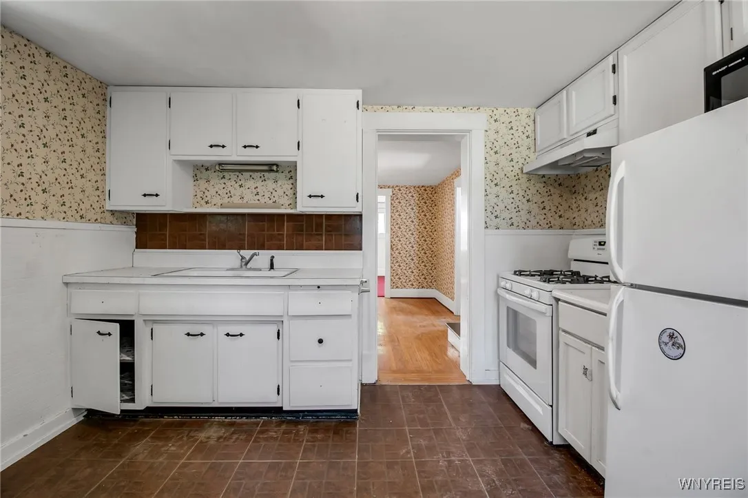 31 North Ellicott Street, Amherst, New York 14221, Amherst, New York 14221, 2 Bedrooms Bedrooms, 6 Rooms Rooms,1 BathroomBathrooms,Residential,Closed,31 North Ellicott Street, Amherst, New York 14221,0,B1660671