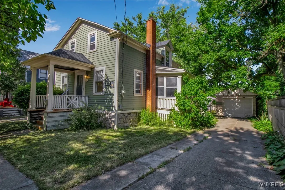 31 North Ellicott Street, Amherst, New York 14221, Amherst, New York 14221, 2 Bedrooms Bedrooms, 6 Rooms Rooms,1 BathroomBathrooms,Residential,Closed,31 North Ellicott Street, Amherst, New York 14221,0,B1660671