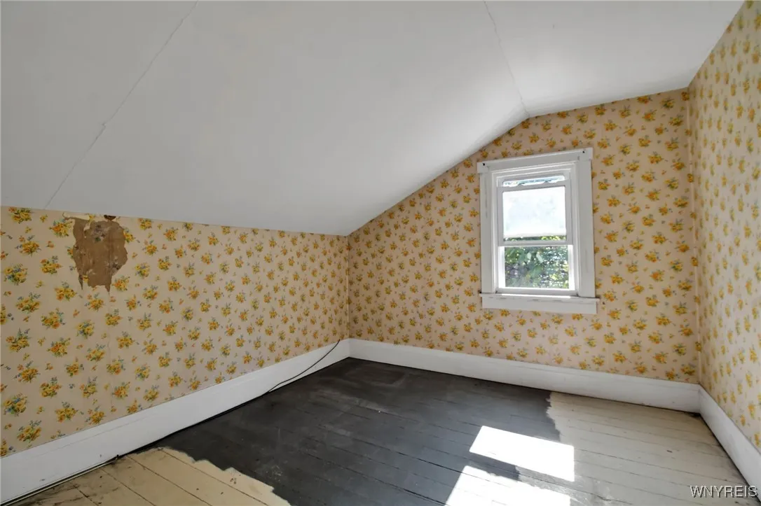 31 North Ellicott Street, Amherst, New York 14221, Amherst, New York 14221, 2 Bedrooms Bedrooms, 6 Rooms Rooms,1 BathroomBathrooms,Residential,Closed,31 North Ellicott Street, Amherst, New York 14221,0,B1660671