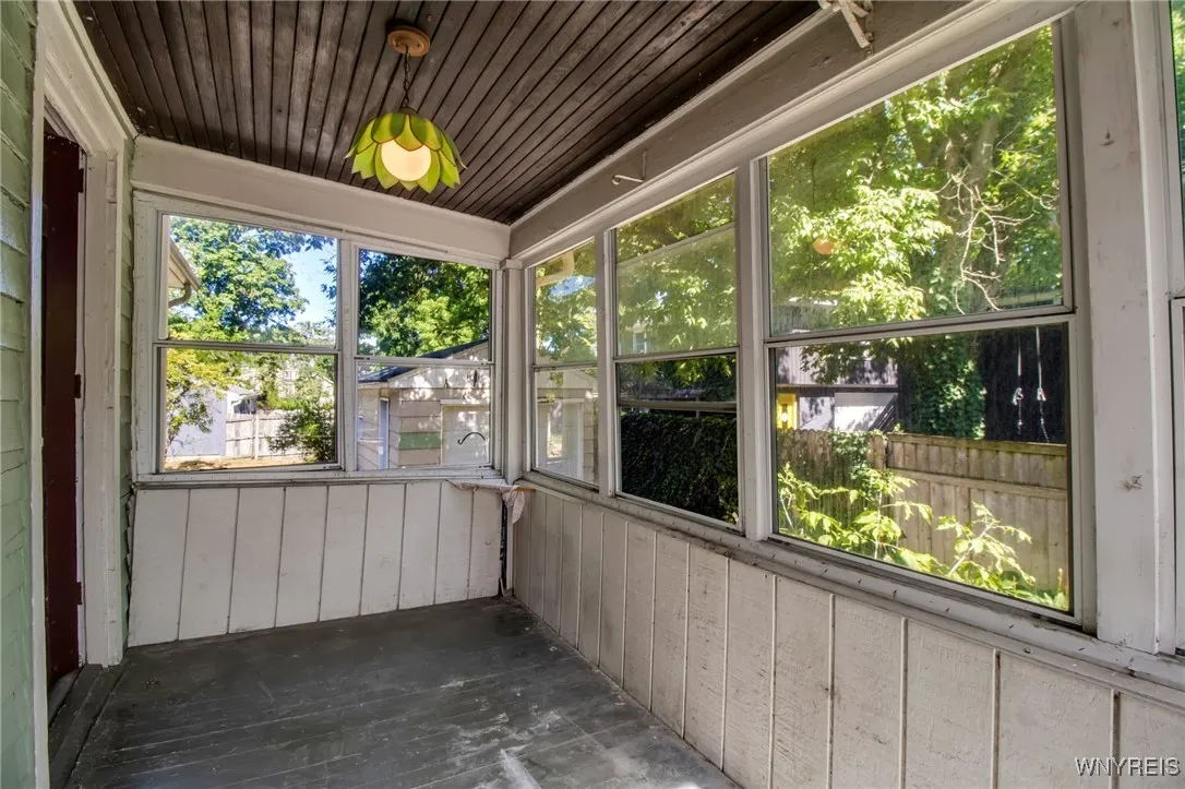 31 North Ellicott Street, Amherst, New York 14221, Amherst, New York 14221, 2 Bedrooms Bedrooms, 6 Rooms Rooms,1 BathroomBathrooms,Residential,Closed,31 North Ellicott Street, Amherst, New York 14221,0,B1660671