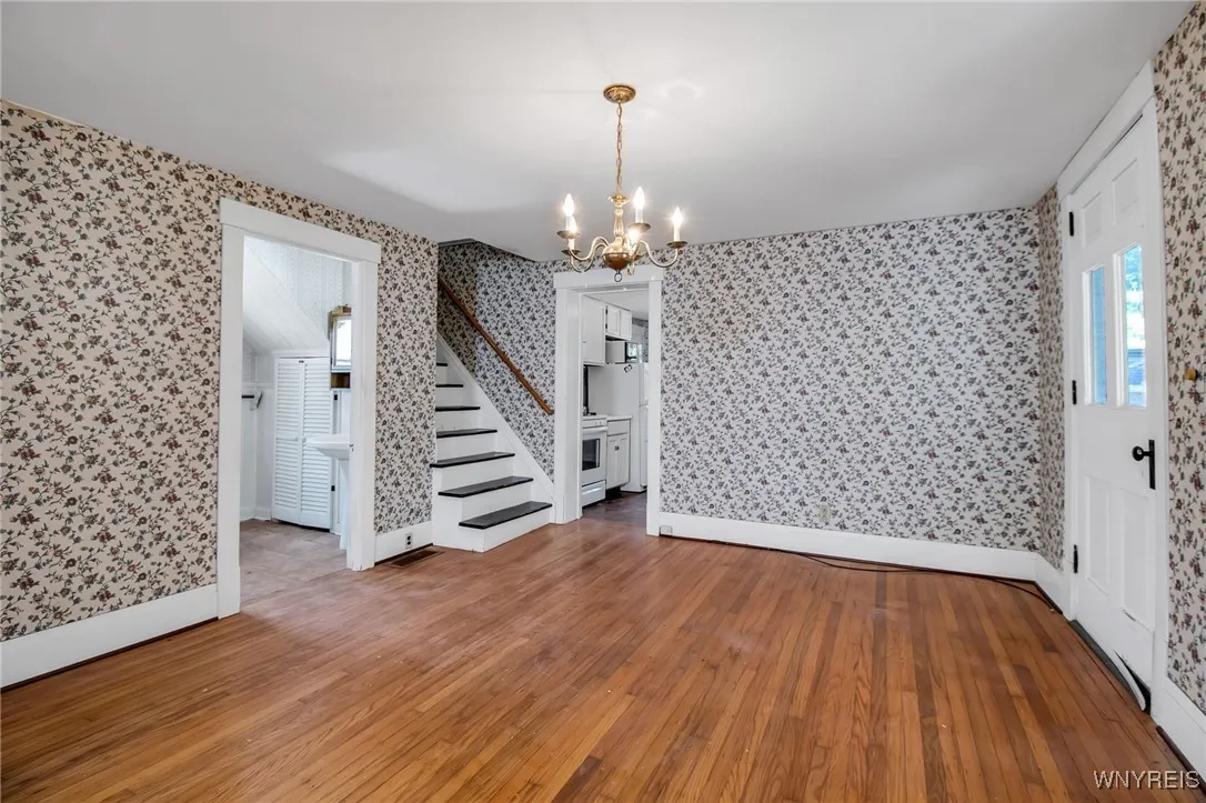 31 North Ellicott Street, Amherst, New York 14221, Amherst, New York 14221, 2 Bedrooms Bedrooms, 6 Rooms Rooms,1 BathroomBathrooms,Residential,Closed,31 North Ellicott Street, Amherst, New York 14221,0,B1660671
