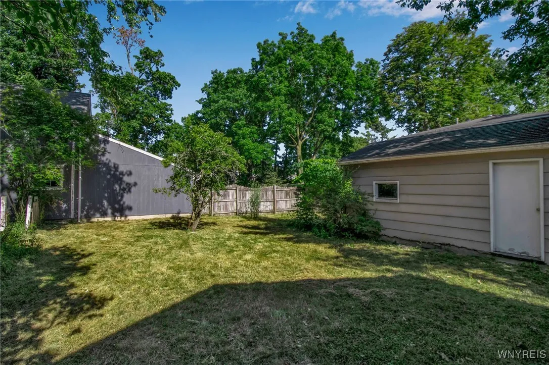 31 North Ellicott Street, Amherst, New York 14221, Amherst, New York 14221, 2 Bedrooms Bedrooms, 6 Rooms Rooms,1 BathroomBathrooms,Residential,Closed,31 North Ellicott Street, Amherst, New York 14221,0,B1660671