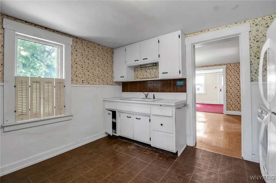 31 North Ellicott Street, Amherst, New York 14221, Amherst, New York 14221, 2 Bedrooms Bedrooms, 6 Rooms Rooms,1 BathroomBathrooms,Residential,Closed,31 North Ellicott Street, Amherst, New York 14221,0,B1660671