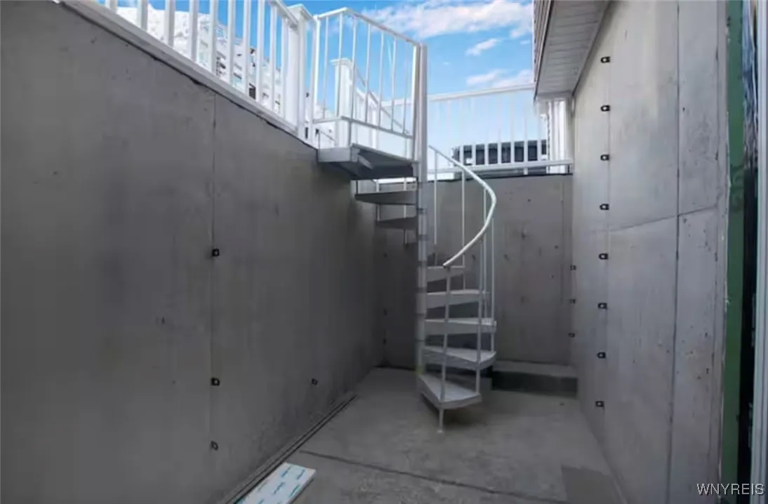 140 Seymour Street Lower Level, Buffalo, New York, Buffalo, New York 14210, 1 Bedroom Bedrooms, 2 Rooms Rooms,1 BathroomBathrooms,Residential Lease,For Rent,140 Seymour Street Lower Level, Buffalo, New York ,0,B1660953