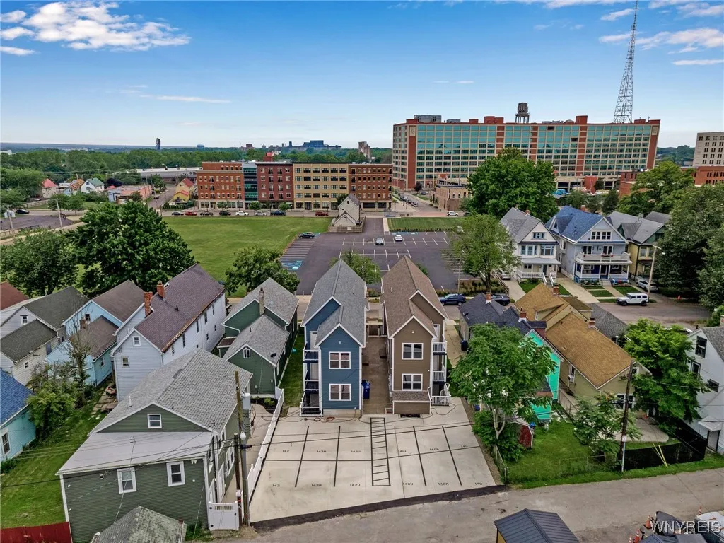140 Seymour Street Lower Level, Buffalo, New York, Buffalo, New York 14210, 1 Bedroom Bedrooms, 2 Rooms Rooms,1 BathroomBathrooms,Residential Lease,For Rent,140 Seymour Street Lower Level, Buffalo, New York ,0,B1660953
