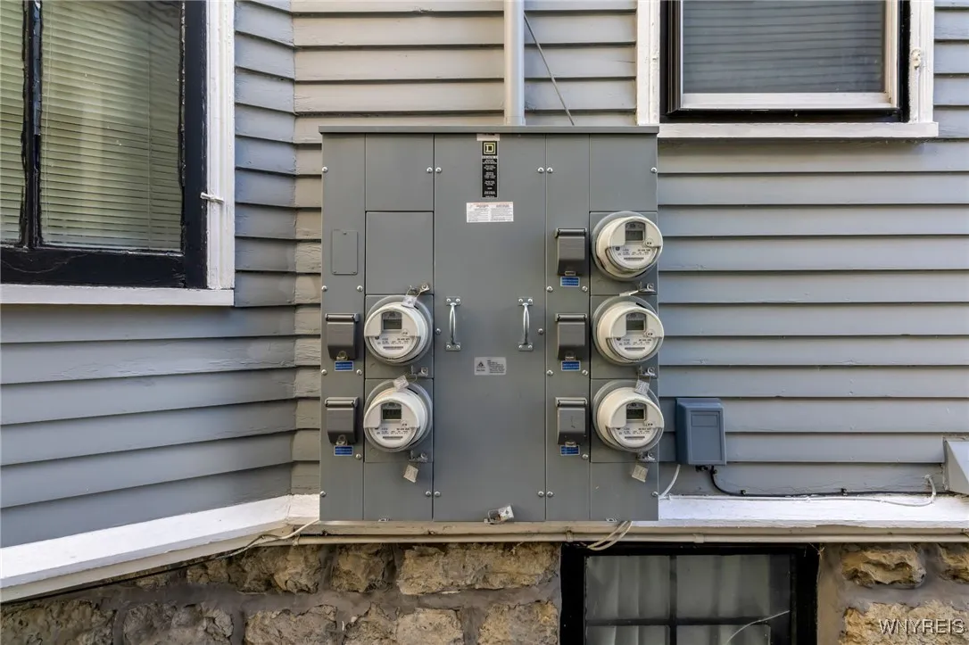448 West Delavan Avenue, Buffalo, New York 14213, Buffalo, New York 14213, 4 Bedrooms Bedrooms, ,4 BathroomsBathrooms,Residential,Closed,448 West Delavan Avenue, Buffalo, New York 14213,0,B1660820