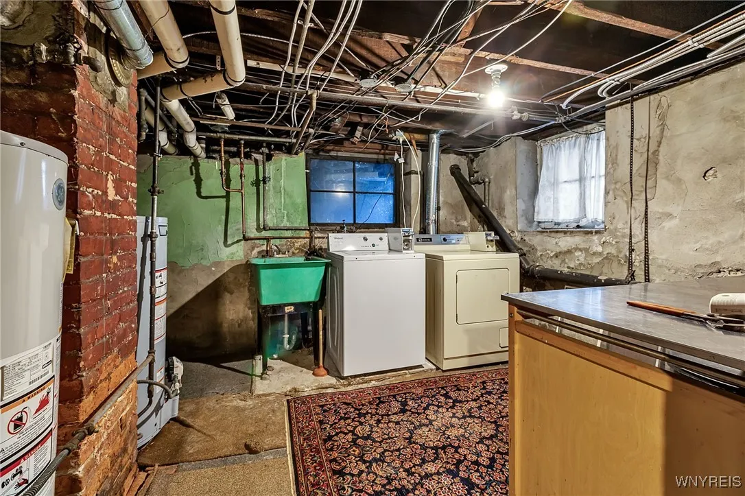 448 West Delavan Avenue, Buffalo, New York 14213, Buffalo, New York 14213, 4 Bedrooms Bedrooms, ,4 BathroomsBathrooms,Residential,Closed,448 West Delavan Avenue, Buffalo, New York 14213,0,B1660820