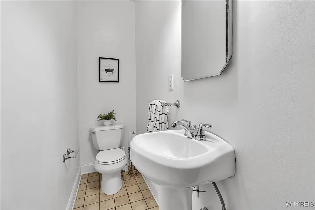 448 West Delavan Avenue, Buffalo, New York 14213, Buffalo, New York 14213, 4 Bedrooms Bedrooms, ,4 BathroomsBathrooms,Residential,Closed,448 West Delavan Avenue, Buffalo, New York 14213,0,B1660820