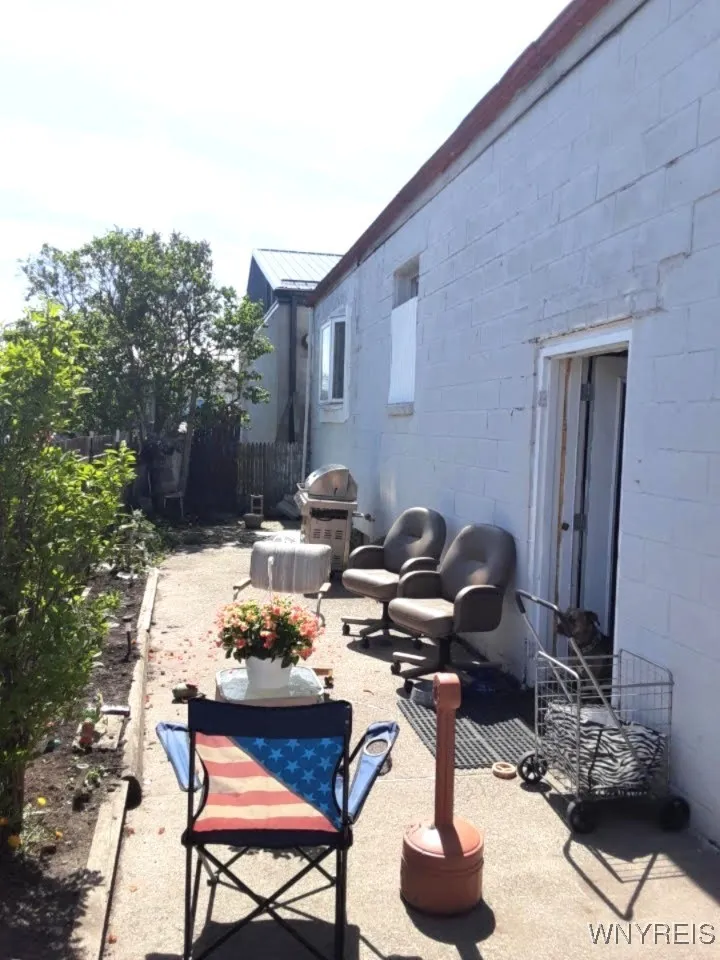 637 Erie Avenue, North Tonawanda, New York 14120, North Tonawanda, New York 14120, ,Commercial Sale,For Sale,637 Erie Avenue, North Tonawanda, New York 14120,0,B1661033