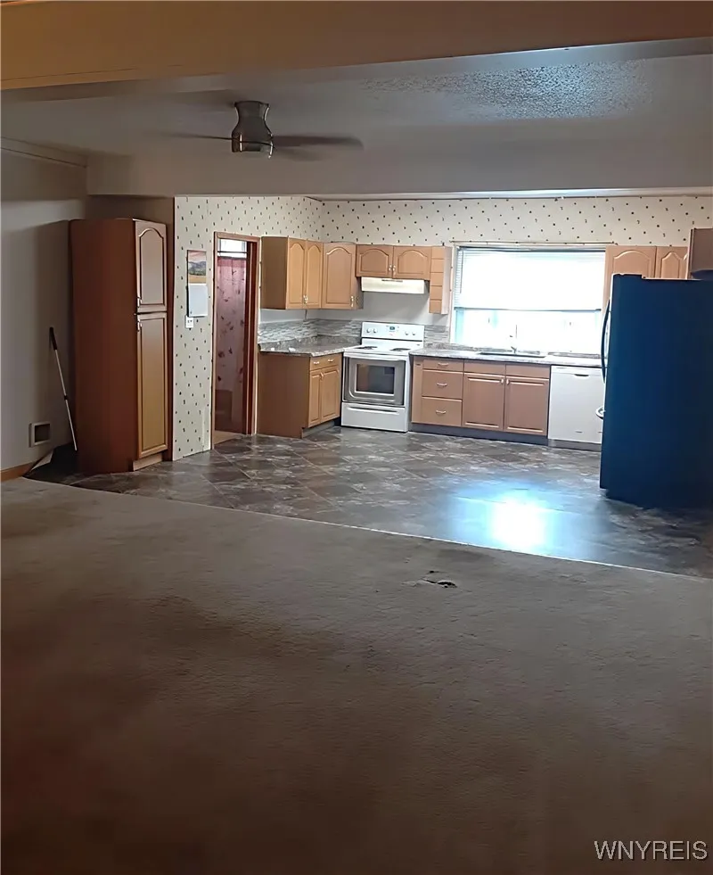 637 Erie Avenue, North Tonawanda, New York 14120, North Tonawanda, New York 14120, ,Commercial Sale,For Sale,637 Erie Avenue, North Tonawanda, New York 14120,0,B1661033