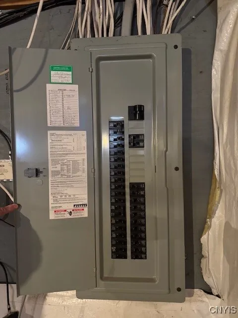 200 amp CB