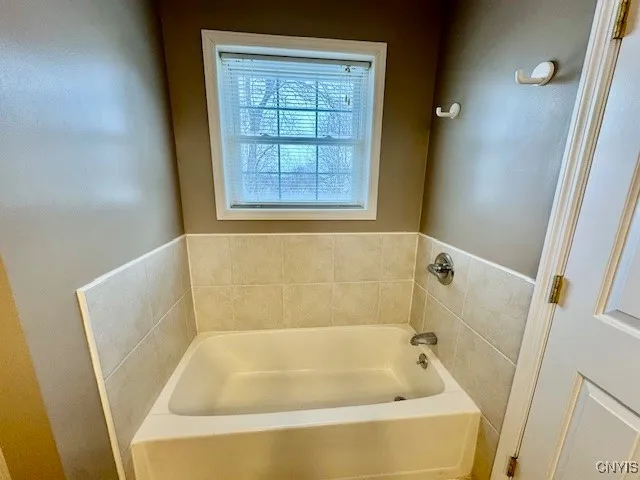 154 Hunt Valley Road, Oneida, New York 13421, Oneida, New York 13421, 4 Bedrooms Bedrooms, 11 Rooms Rooms,2 BathroomsBathrooms,Residential,Closed,154 Hunt Valley Road, Oneida, New York 13421,0,S1660802