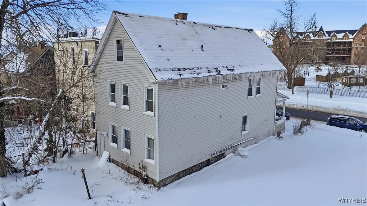 427 Forest Avenue, Buffalo, New York 14213, Buffalo, New York 14213, 5 Bedrooms Bedrooms, ,2 BathroomsBathrooms,Residential,For Sale,427 Forest Avenue, Buffalo, New York 14213,0,B1660308