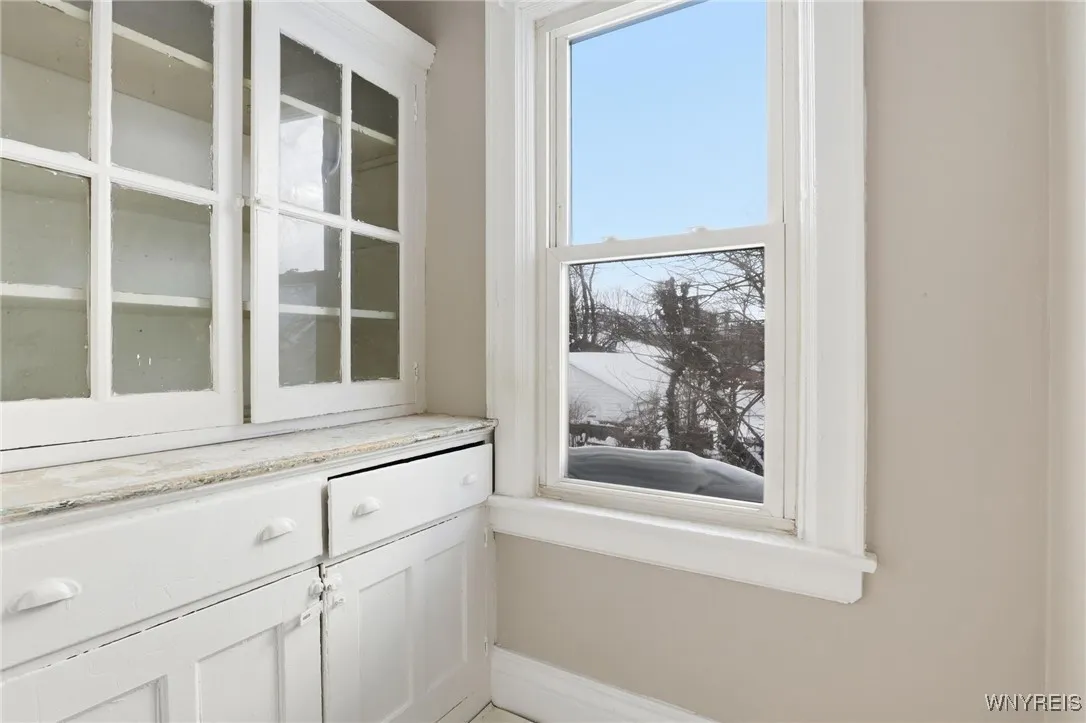 427 Forest Avenue, Buffalo, New York 14213, Buffalo, New York 14213, 5 Bedrooms Bedrooms, ,2 BathroomsBathrooms,Residential,For Sale,427 Forest Avenue, Buffalo, New York 14213,0,B1660308