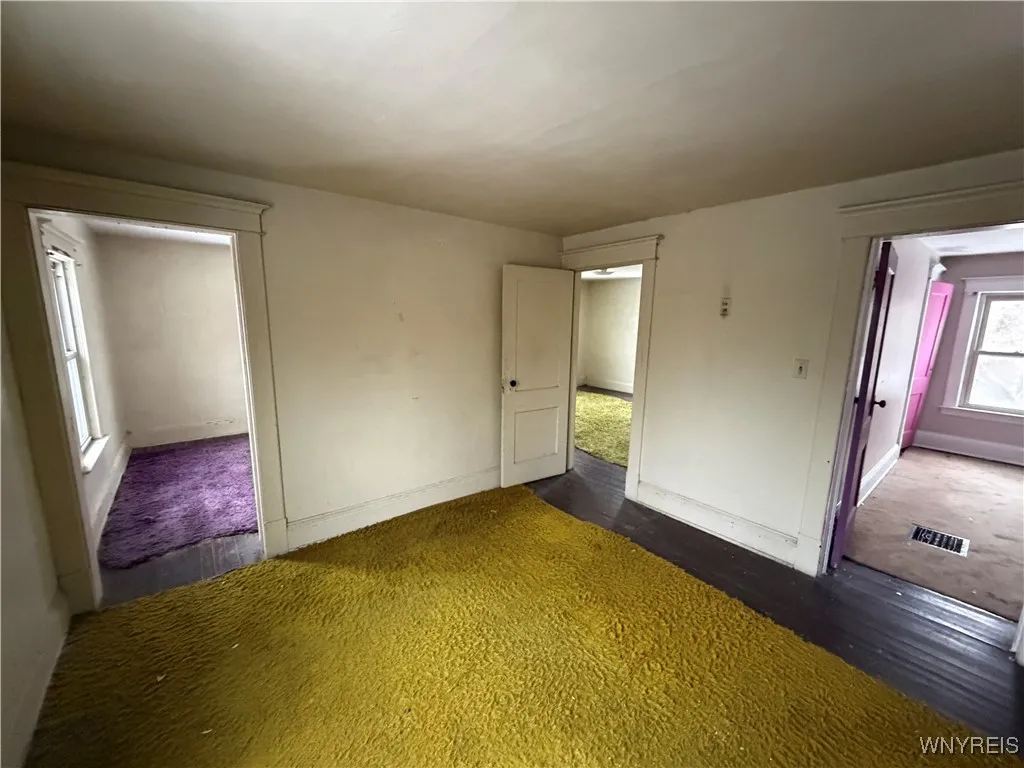 8470 Lapp Road, Clarence, New York 14032, Clarence, New York 14032, 4 Bedrooms Bedrooms, 9 Rooms Rooms,1 BathroomBathrooms,Residential,For Sale,8470 Lapp Road, Clarence, New York 14032,0,B1660089