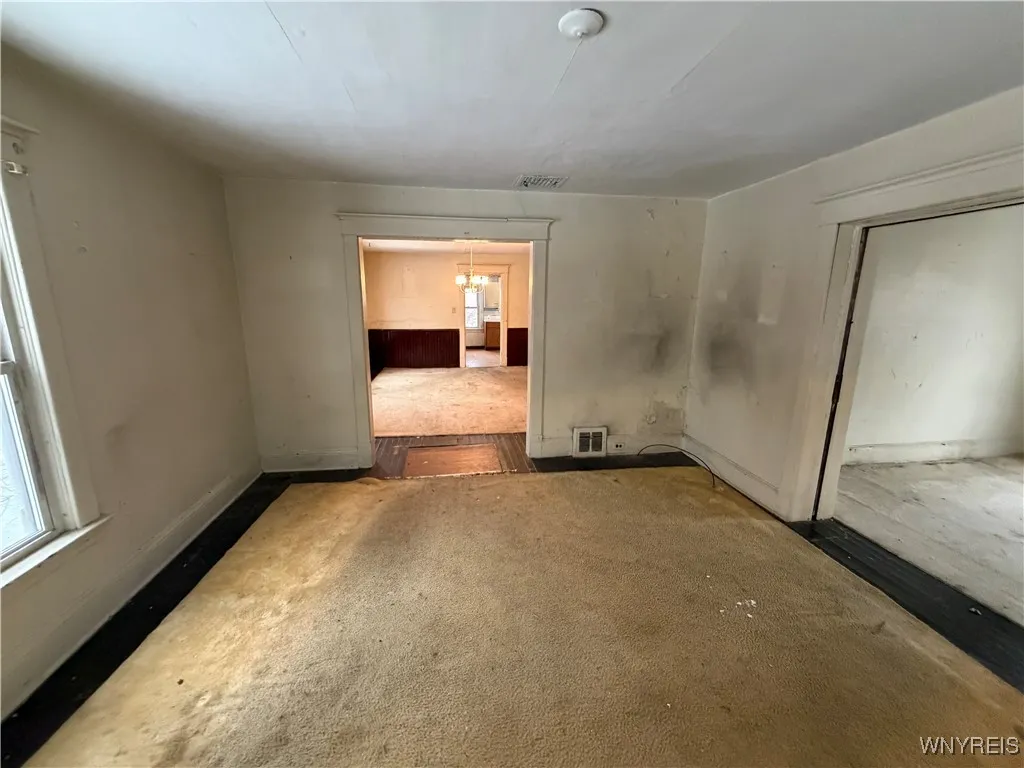 8470 Lapp Road, Clarence, New York 14032, Clarence, New York 14032, 4 Bedrooms Bedrooms, 9 Rooms Rooms,1 BathroomBathrooms,Residential,For Sale,8470 Lapp Road, Clarence, New York 14032,0,B1660089