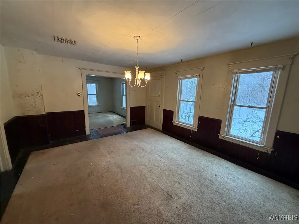 8470 Lapp Road, Clarence, New York 14032, Clarence, New York 14032, 4 Bedrooms Bedrooms, 9 Rooms Rooms,1 BathroomBathrooms,Residential,For Sale,8470 Lapp Road, Clarence, New York 14032,0,B1660089