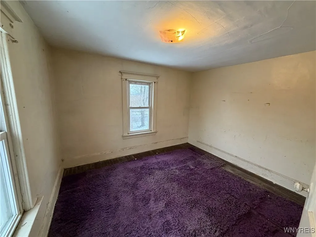8470 Lapp Road, Clarence, New York 14032, Clarence, New York 14032, 4 Bedrooms Bedrooms, 9 Rooms Rooms,1 BathroomBathrooms,Residential,For Sale,8470 Lapp Road, Clarence, New York 14032,0,B1660089