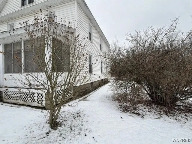 8470 Lapp Road, Clarence, New York 14032, Clarence, New York 14032, 4 Bedrooms Bedrooms, 9 Rooms Rooms,1 BathroomBathrooms,Residential,For Sale,8470 Lapp Road, Clarence, New York 14032,0,B1660089