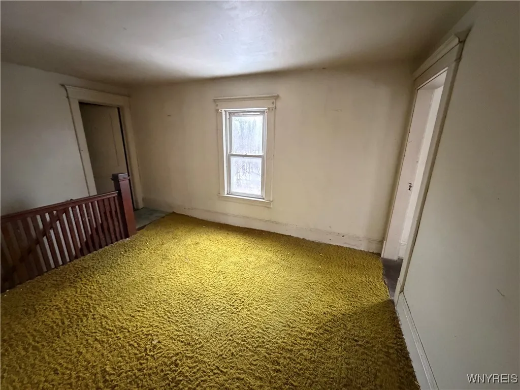 8470 Lapp Road, Clarence, New York 14032, Clarence, New York 14032, 4 Bedrooms Bedrooms, 9 Rooms Rooms,1 BathroomBathrooms,Residential,For Sale,8470 Lapp Road, Clarence, New York 14032,0,B1660089