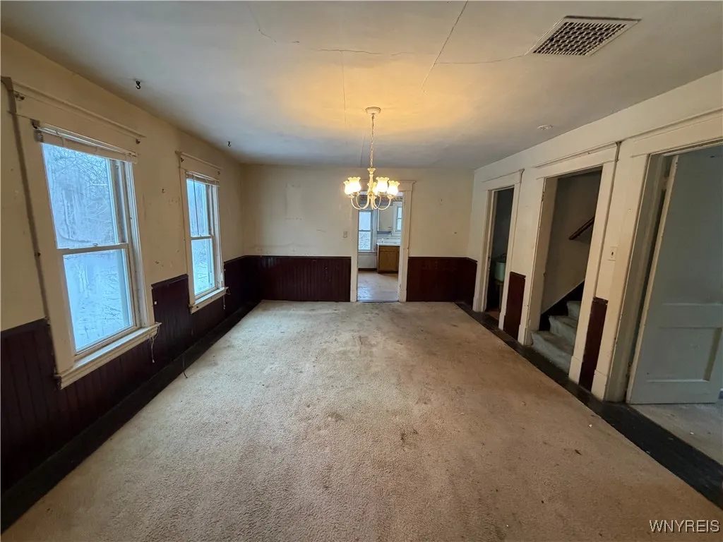 8470 Lapp Road, Clarence, New York 14032, Clarence, New York 14032, 4 Bedrooms Bedrooms, 9 Rooms Rooms,1 BathroomBathrooms,Residential,For Sale,8470 Lapp Road, Clarence, New York 14032,0,B1660089