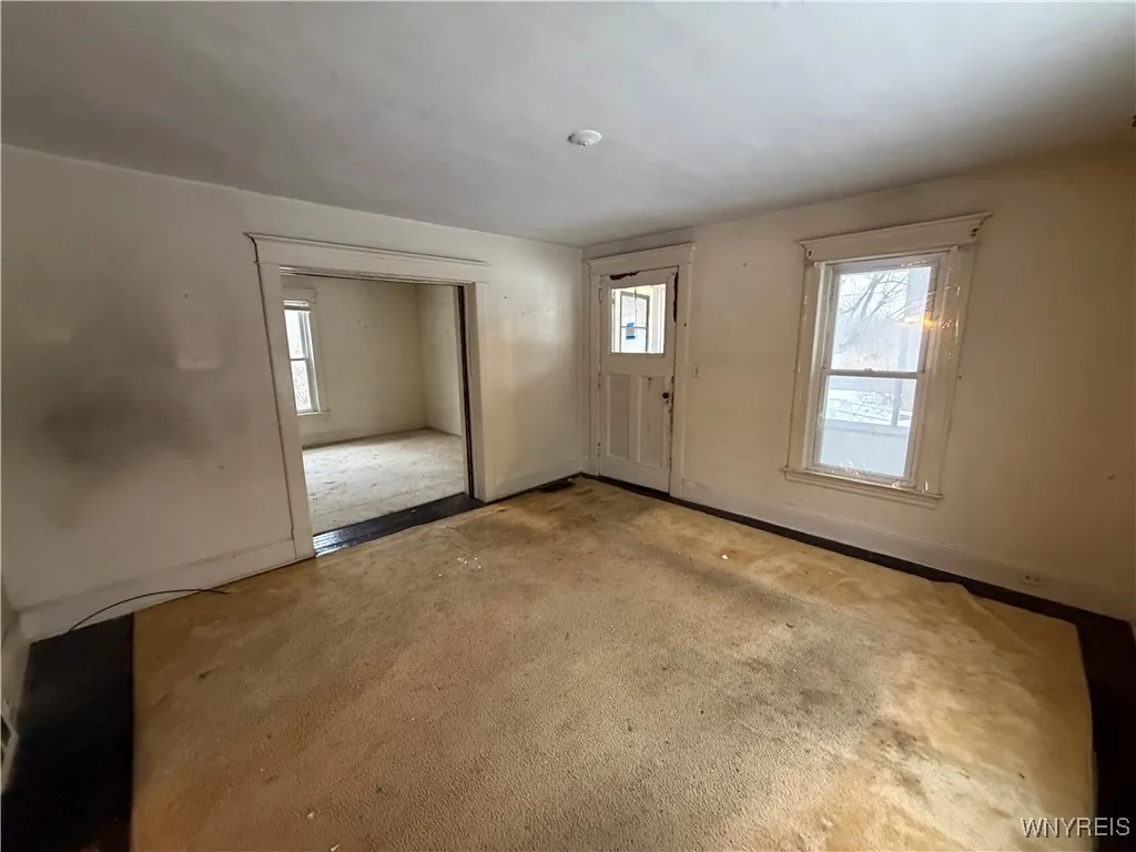 8470 Lapp Road, Clarence, New York 14032, Clarence, New York 14032, 4 Bedrooms Bedrooms, 9 Rooms Rooms,1 BathroomBathrooms,Residential,For Sale,8470 Lapp Road, Clarence, New York 14032,0,B1660089