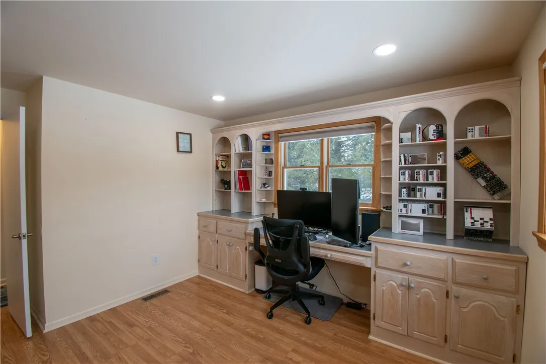 3143 Patton Ave, Seneca Falls, New York 13148, Seneca Falls, New York 13148, 3 Bedrooms Bedrooms, 7 Rooms Rooms,2 BathroomsBathrooms,Residential,Closed,3143 Patton Ave, Seneca Falls, New York 13148,0,R1661172