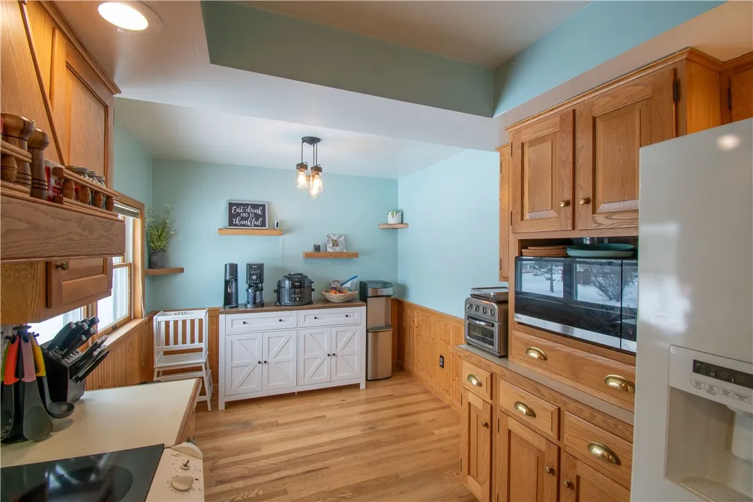 3143 Patton Ave, Seneca Falls, New York 13148, Seneca Falls, New York 13148, 3 Bedrooms Bedrooms, 7 Rooms Rooms,2 BathroomsBathrooms,Residential,Closed,3143 Patton Ave, Seneca Falls, New York 13148,0,R1661172