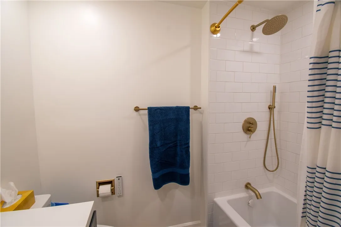 3143 Patton Ave, Seneca Falls, New York 13148, Seneca Falls, New York 13148, 3 Bedrooms Bedrooms, 7 Rooms Rooms,2 BathroomsBathrooms,Residential,Closed,3143 Patton Ave, Seneca Falls, New York 13148,0,R1661172