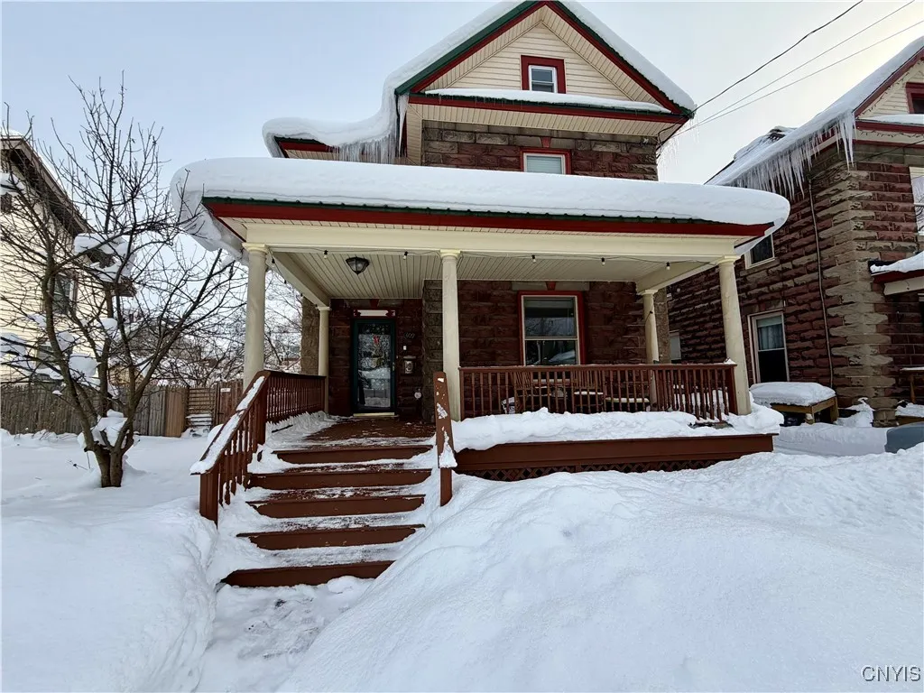 409 Broadway Avenue East, Watertown City, New York, Watertown City, New York 13601, 3 Bedrooms Bedrooms, 7 Rooms Rooms,2 BathroomsBathrooms,Residential,Closed,409 Broadway Avenue East, Watertown City, New York,0,S1661260