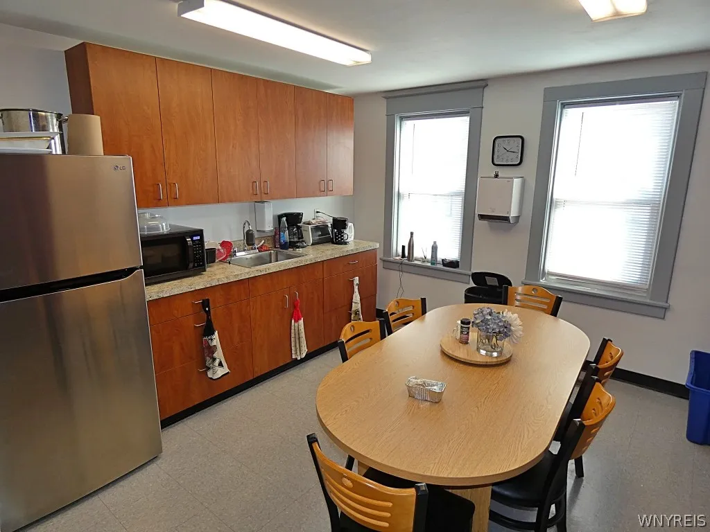 2495 Elmwood Avenue, Tonawanda, New York 14217, Tonawanda, New York 14217, ,Commercial Sale,For Sale,2495 Elmwood Avenue, Tonawanda, New York 14217,0,B1661137