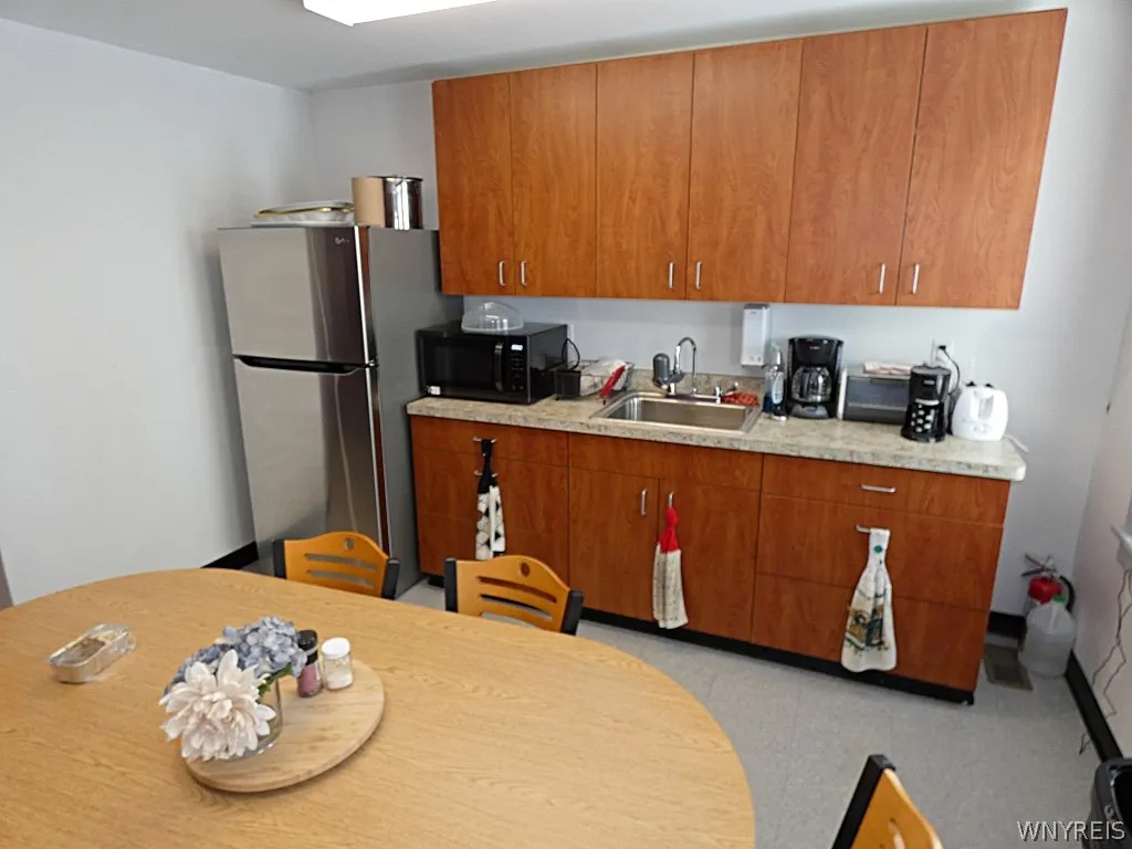 2495 Elmwood Avenue, Tonawanda, New York 14217, Tonawanda, New York 14217, ,Commercial Sale,For Sale,2495 Elmwood Avenue, Tonawanda, New York 14217,0,B1661137