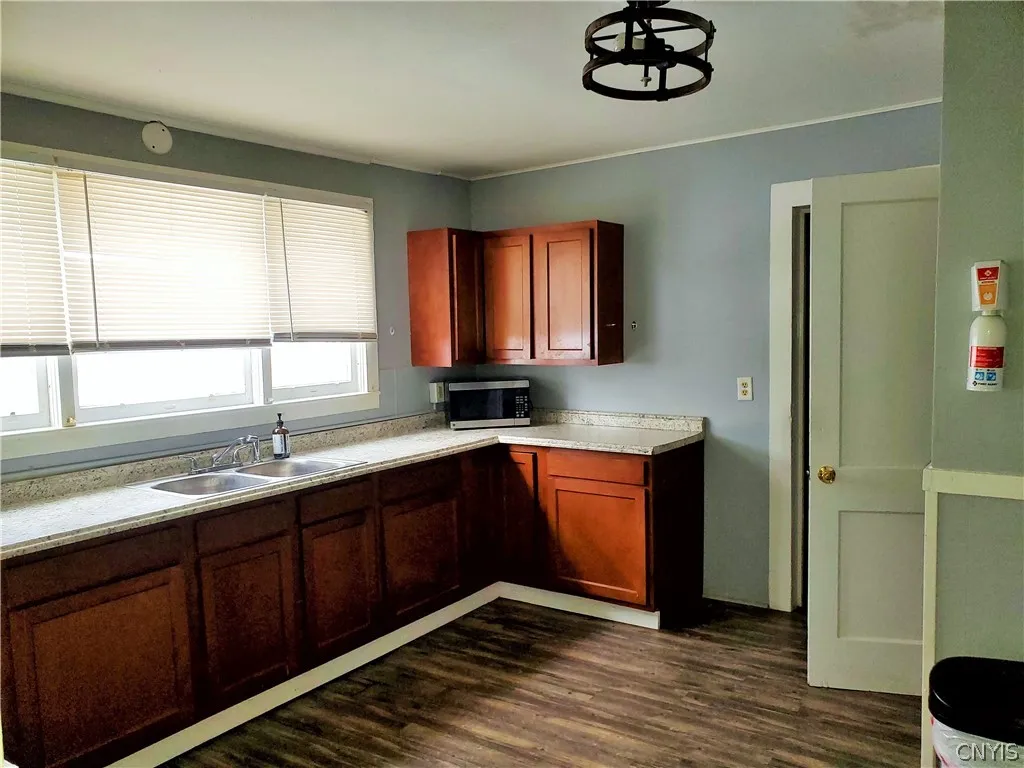 22 Maple Avenue, Cortland, New York 13045, Cortland, New York 13045, 6 Bedrooms Bedrooms, ,3 BathroomsBathrooms,Residential,Closed,22 Maple Avenue, Cortland, New York 13045,0,S1661328