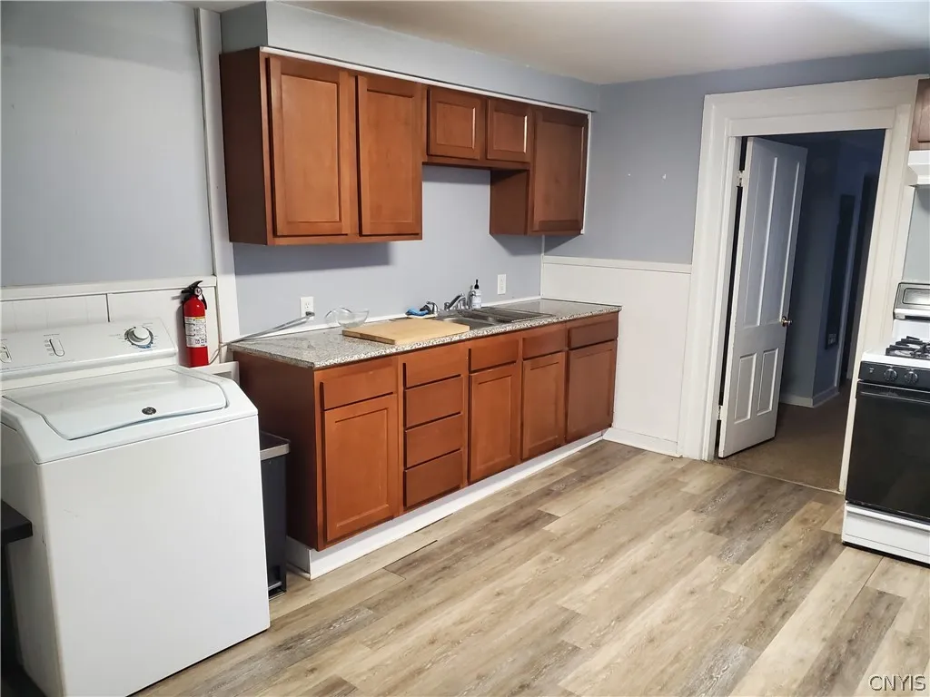 22 Maple Avenue, Cortland, New York 13045, Cortland, New York 13045, 6 Bedrooms Bedrooms, ,3 BathroomsBathrooms,Residential,Closed,22 Maple Avenue, Cortland, New York 13045,0,S1661328