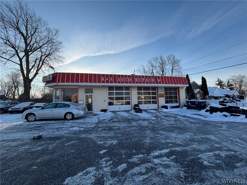 1784 Eggert Road, Amherst, New York 14226, Amherst, New York 14226, ,Commercial Sale,For Sale,1784 Eggert Road, Amherst, New York 14226,0,B1661081