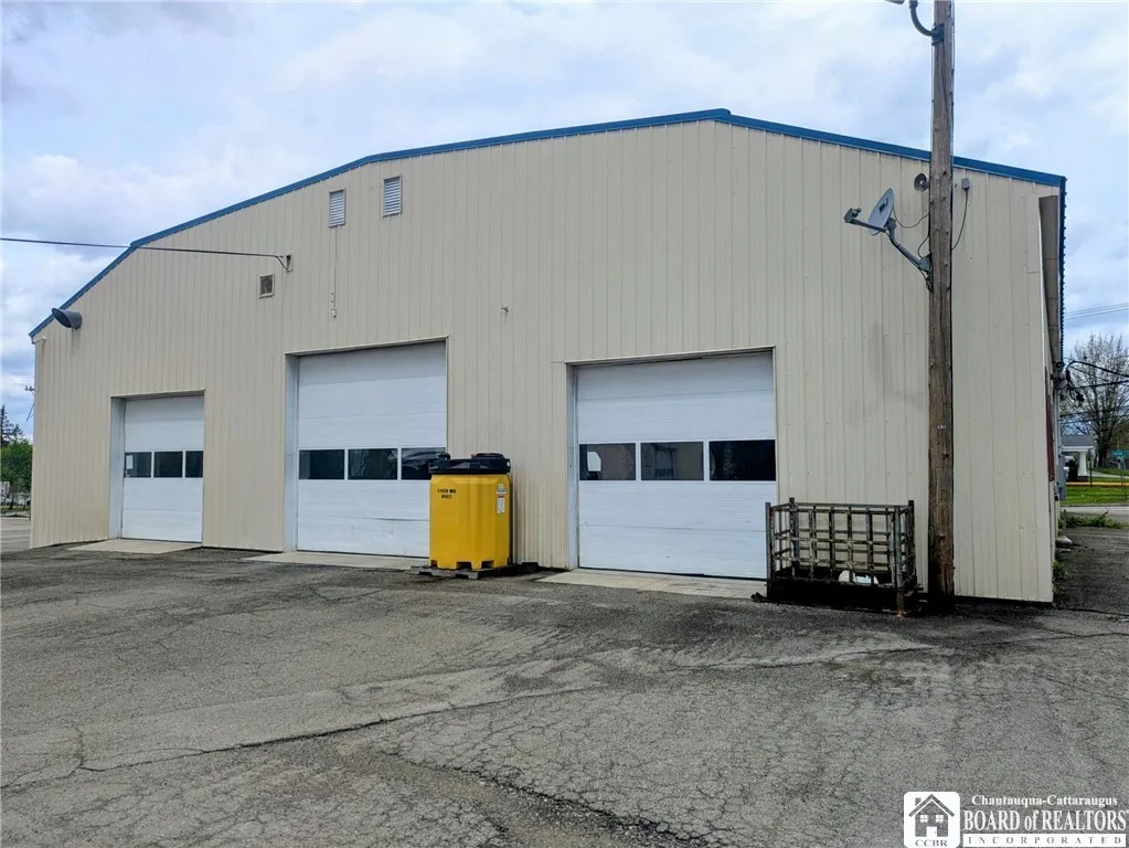 41 Main Street, Randolph, New York 14772, Randolph, New York 14772, ,Commercial Sale,For Sale,41 Main Street, Randolph, New York 14772,0,R1660140