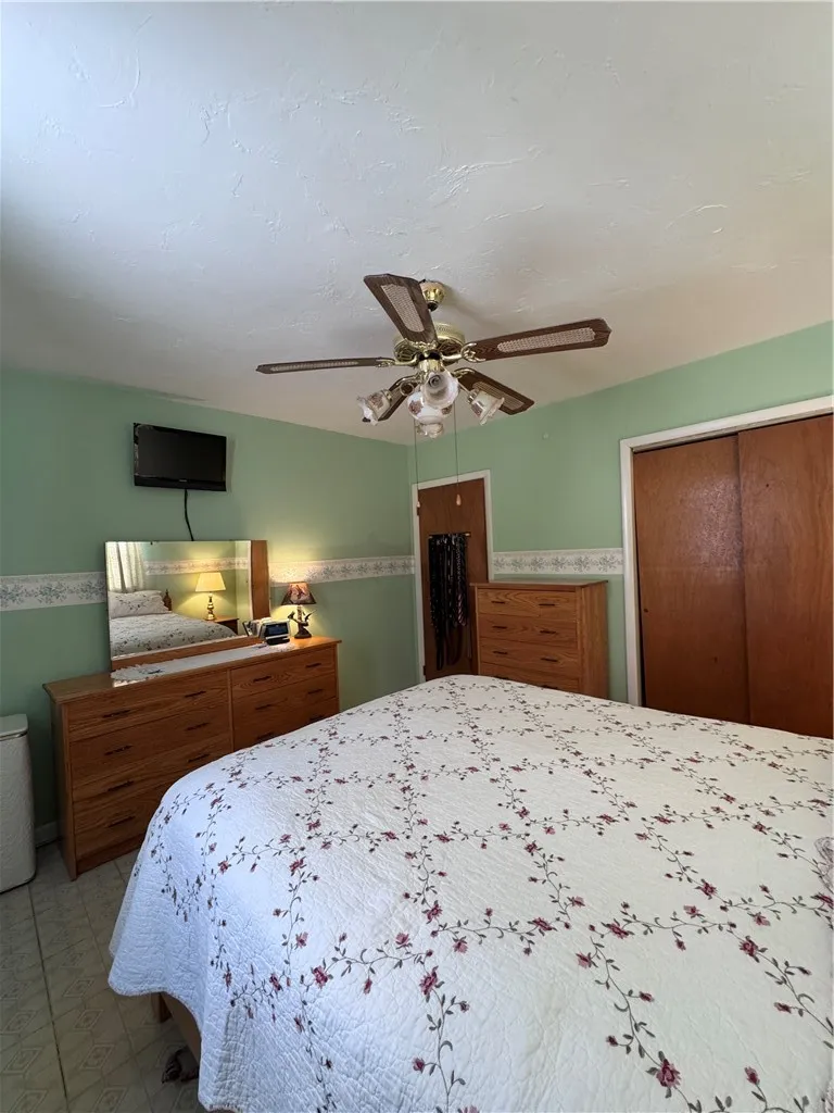 Large bedroom