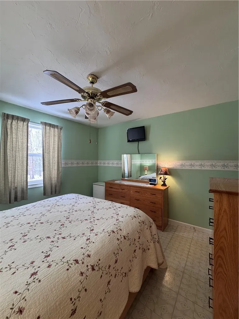 Large bedroom