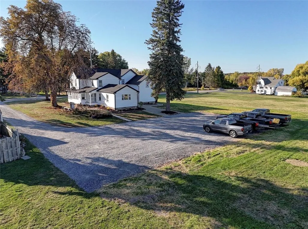 958 Manitou Road 956, Greece, New York 14468, Greece, New York 14468, 1 Bedroom Bedrooms, 5 Rooms Rooms,1 BathroomBathrooms,Residential Lease,For Rent,958 Manitou Road 956, Greece, New York 14468,0,R1661457