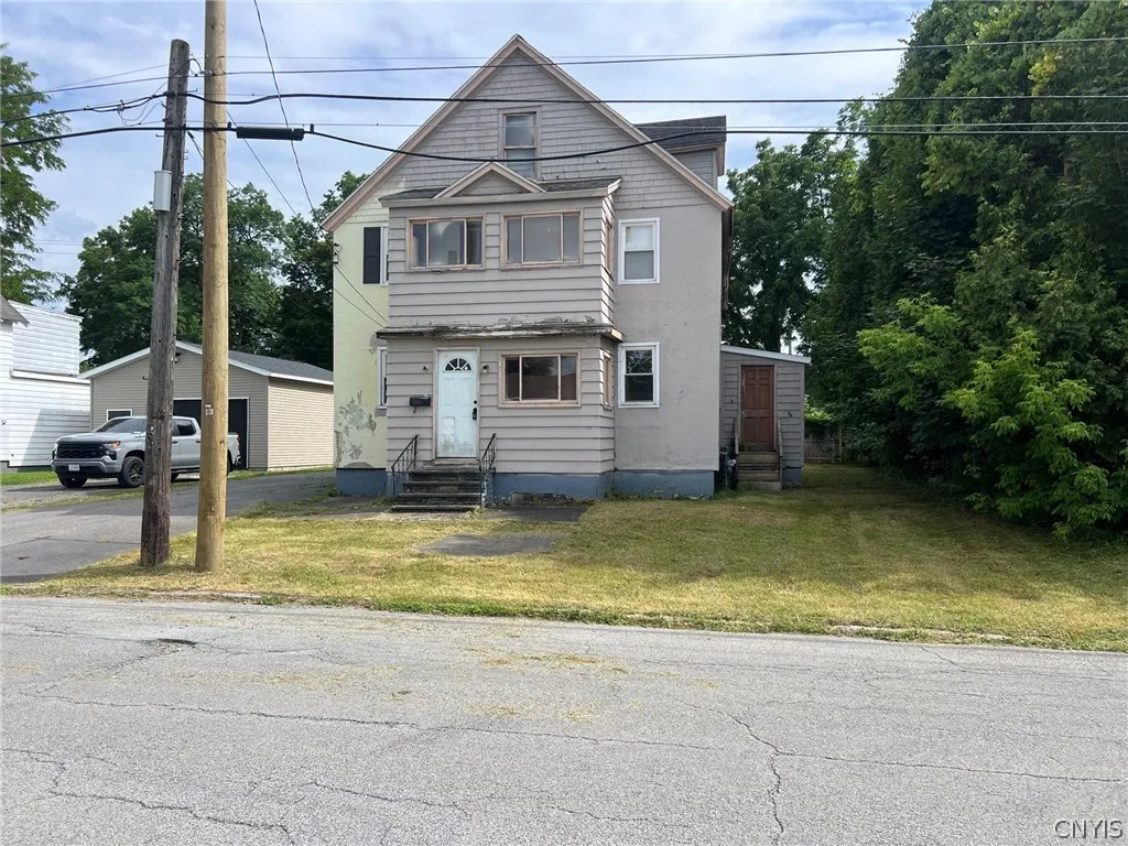 1869 Merriline Avenue, Utica, New York 13502, Utica, New York 13502, 4 Bedroom Bedrooms, ,2 BathroomBathrooms,Residential,For Sale,1869 Merriline Avenue, Utica, New York 13502,0,S1661384