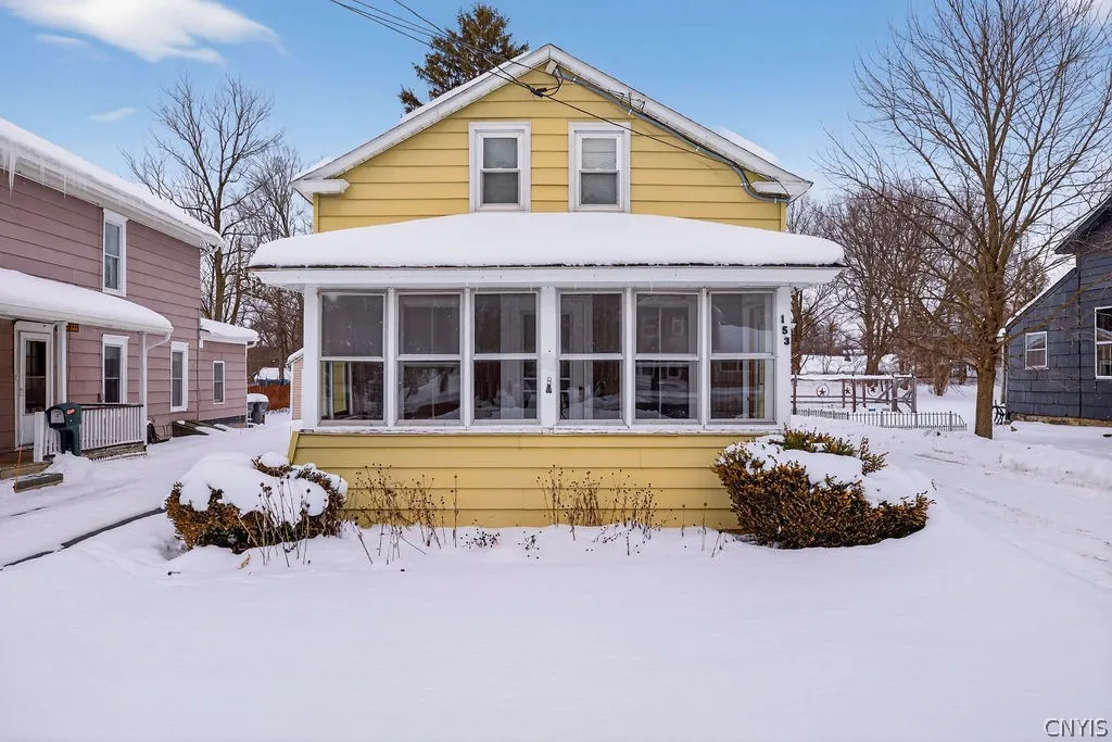153 West Seneca Street, Manlius, New York 13104, Manlius, New York 13104, 3 Bedrooms Bedrooms, 7 Rooms Rooms,1 BathroomBathrooms,Residential,Closed,153 West Seneca Street, Manlius, New York 13104,0,S1661605