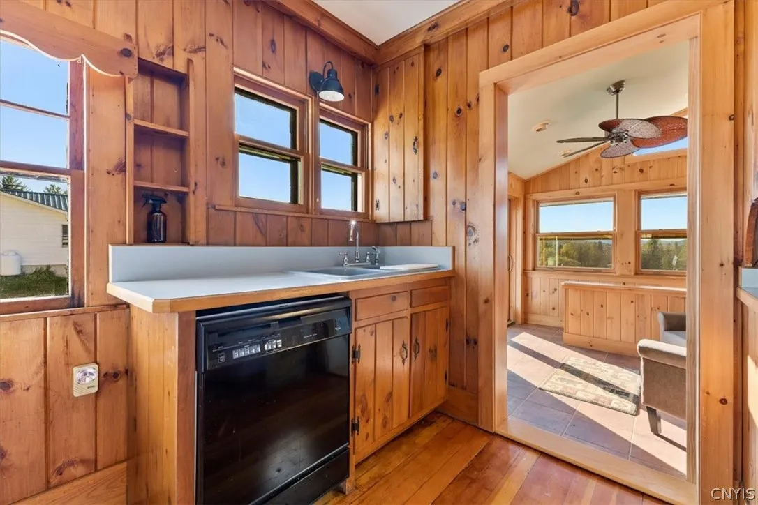 387 Chamberlain Road, Indian Lake, New York 12842, Indian Lake, New York 12842, 2 Bedroom Bedrooms, 7 Room Rooms,1 BathroomBathrooms,Residential,For Sale,387 Chamberlain Road, Indian Lake, New York 12842,0,S1661491
