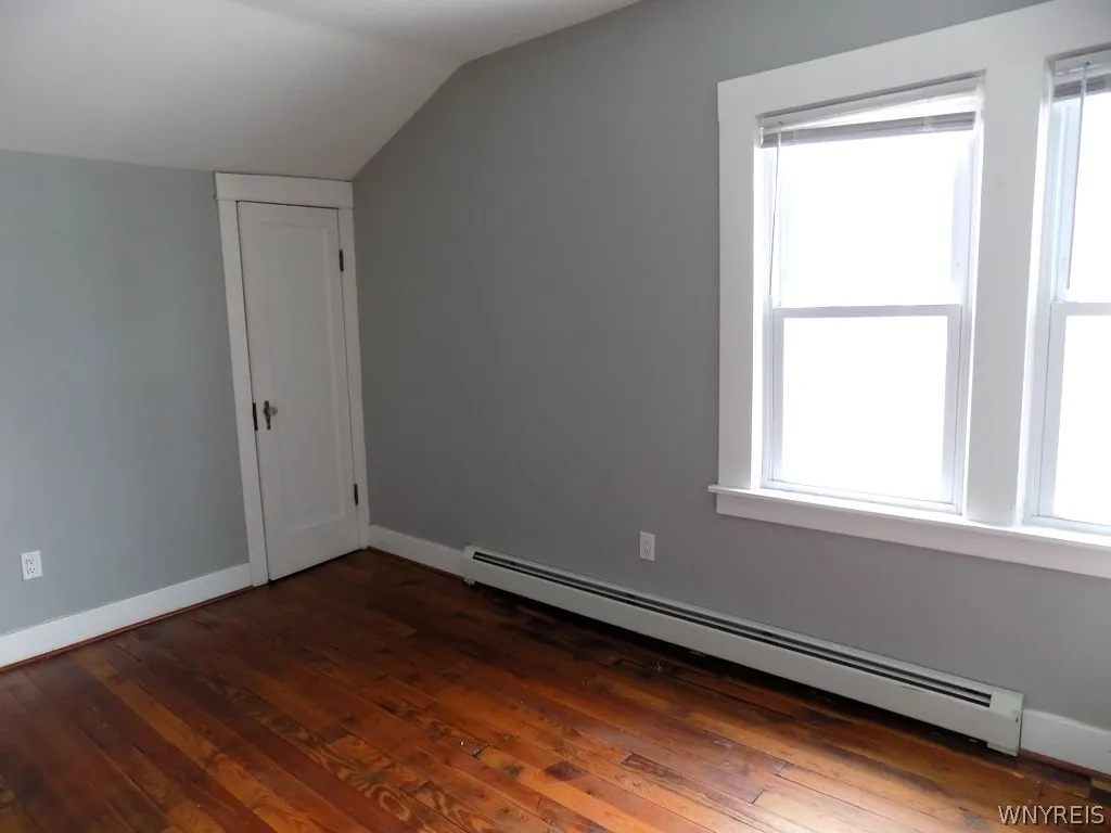 191 Kenmore Avenue, Tonawanda, New York 14223, Tonawanda, New York 14223, 5 Bedrooms Bedrooms, 9 Rooms Rooms,2 BathroomsBathrooms,Residential,For Sale,191 Kenmore Avenue, Tonawanda, New York 14223,0,B1660779